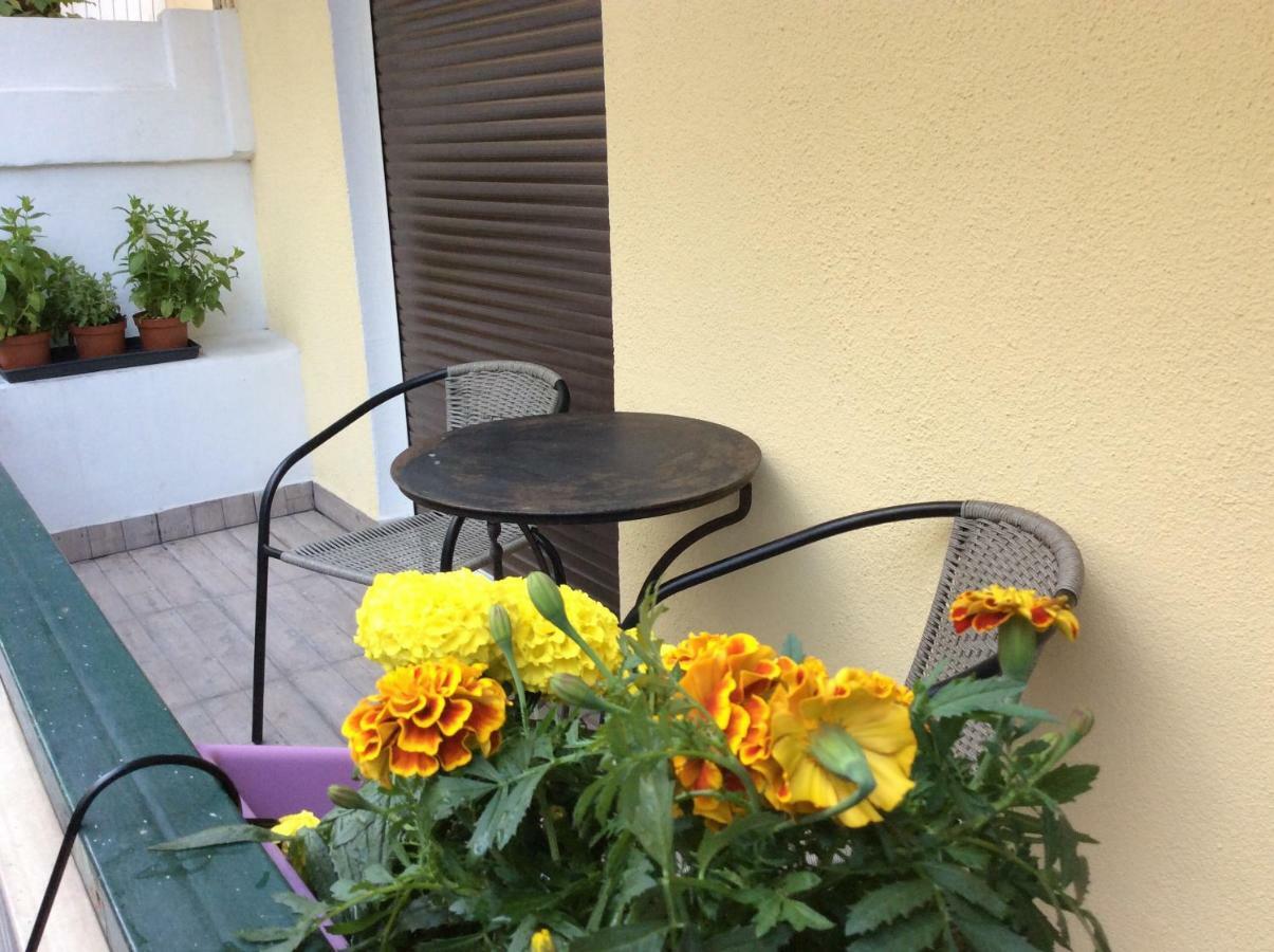 Renovated Apartment Atenas Exterior foto